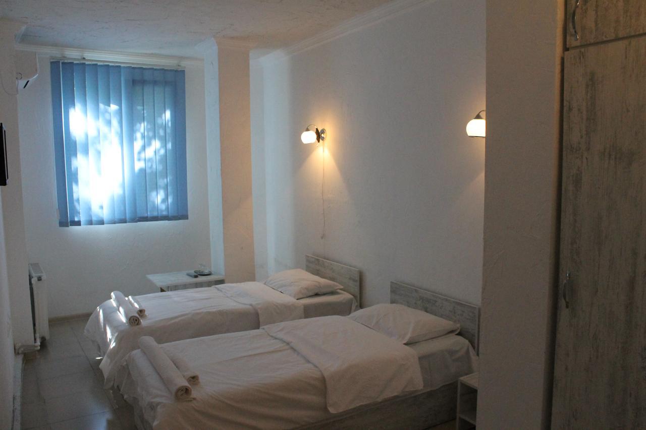 Hotel Lim 巴统 外观 照片