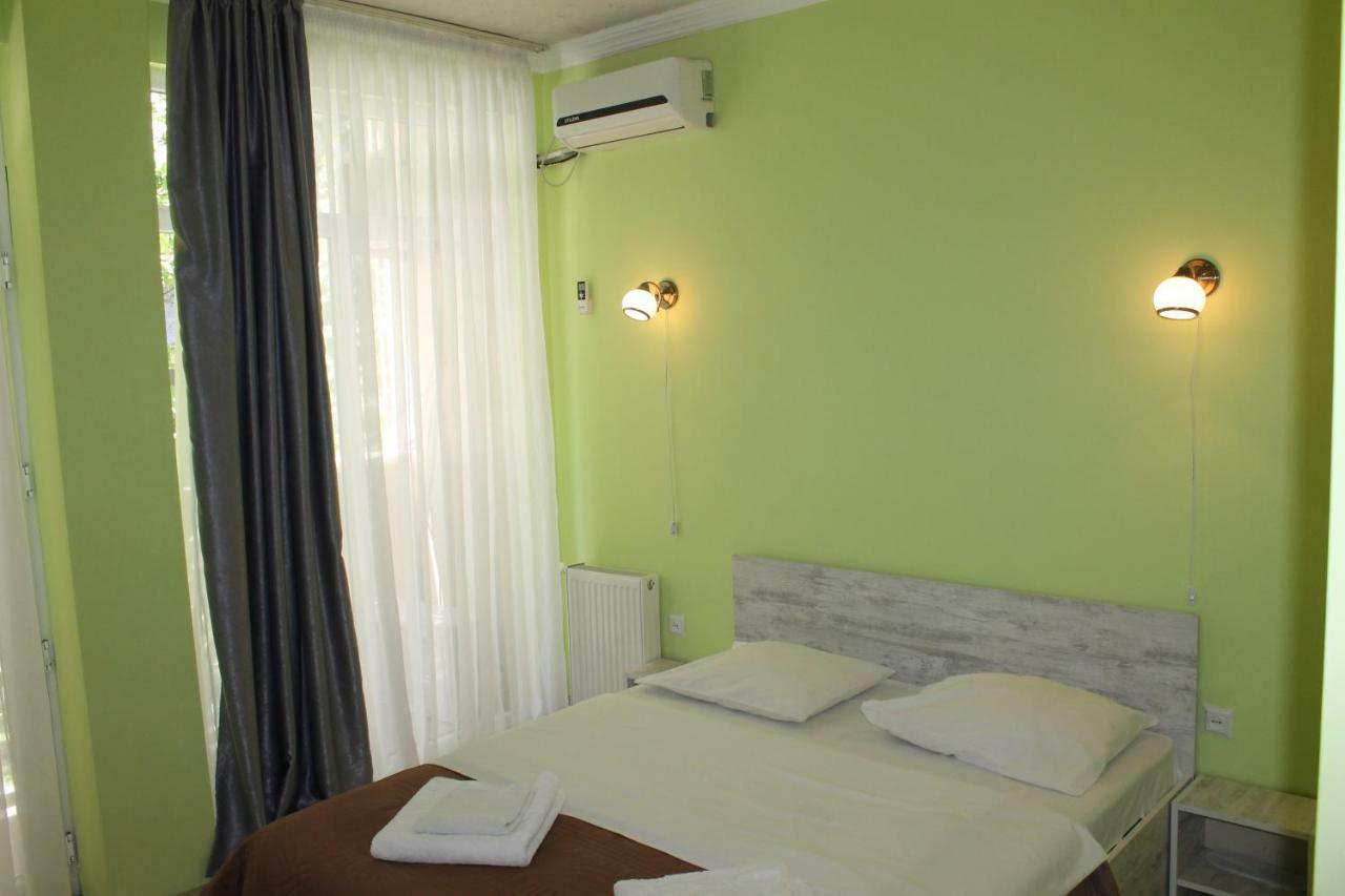 Hotel Lim 巴统 外观 照片